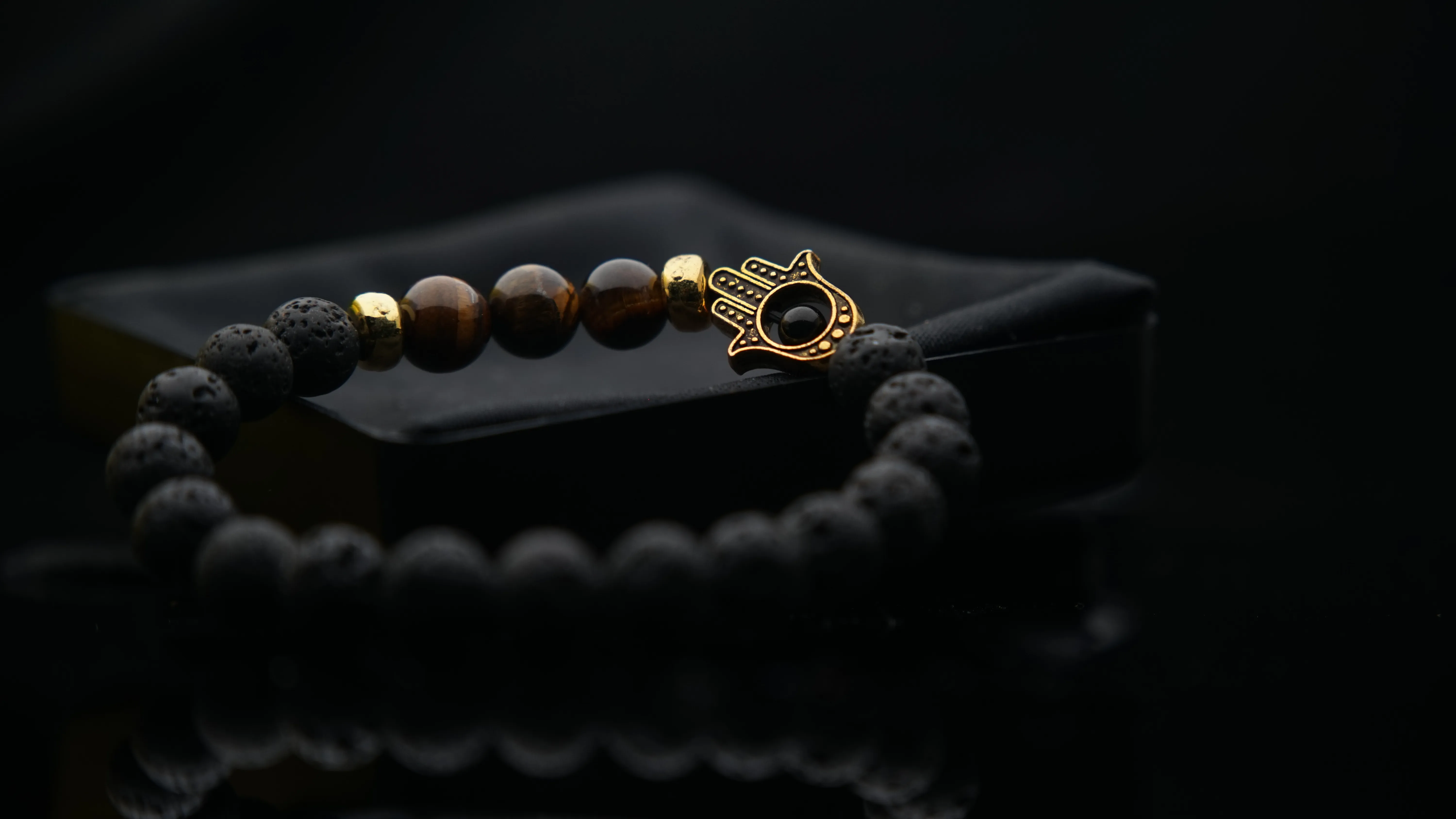 Hamsa Tigerauge - Lavastein-Armband