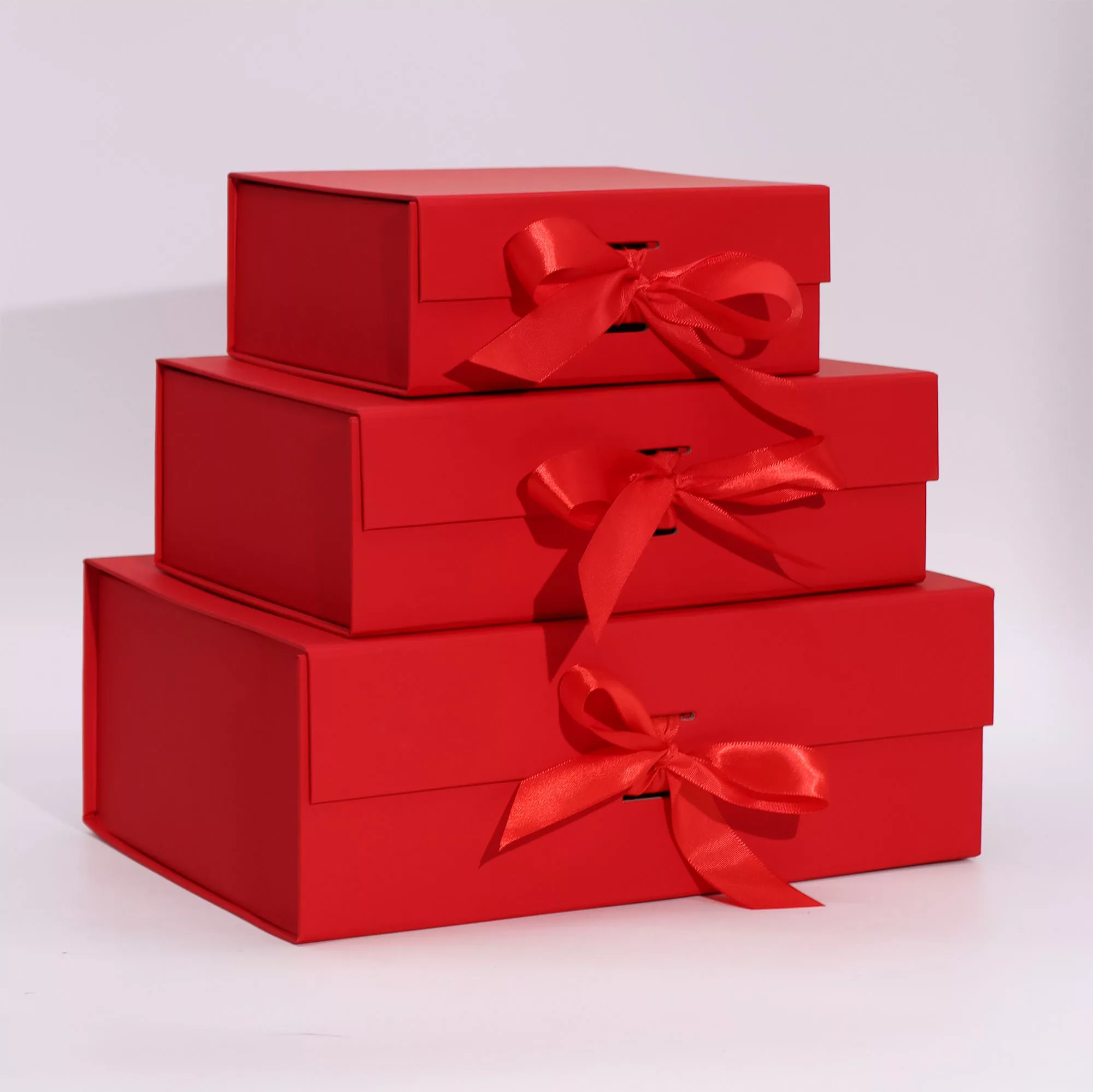 Elegantes Rot - Faltbare Geschenkbox mit Schleife
