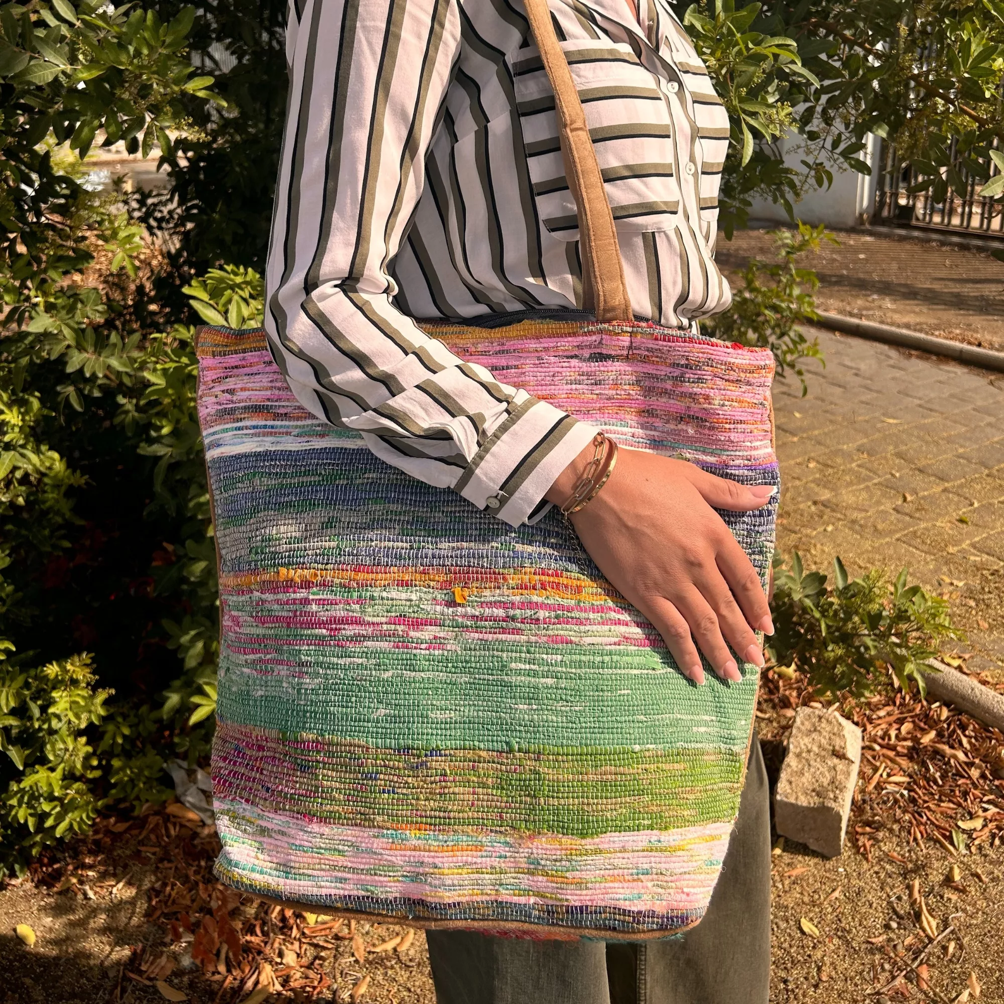 Abendliche Farbtöne 45x35x15cm - Recycelte Teppichtasche